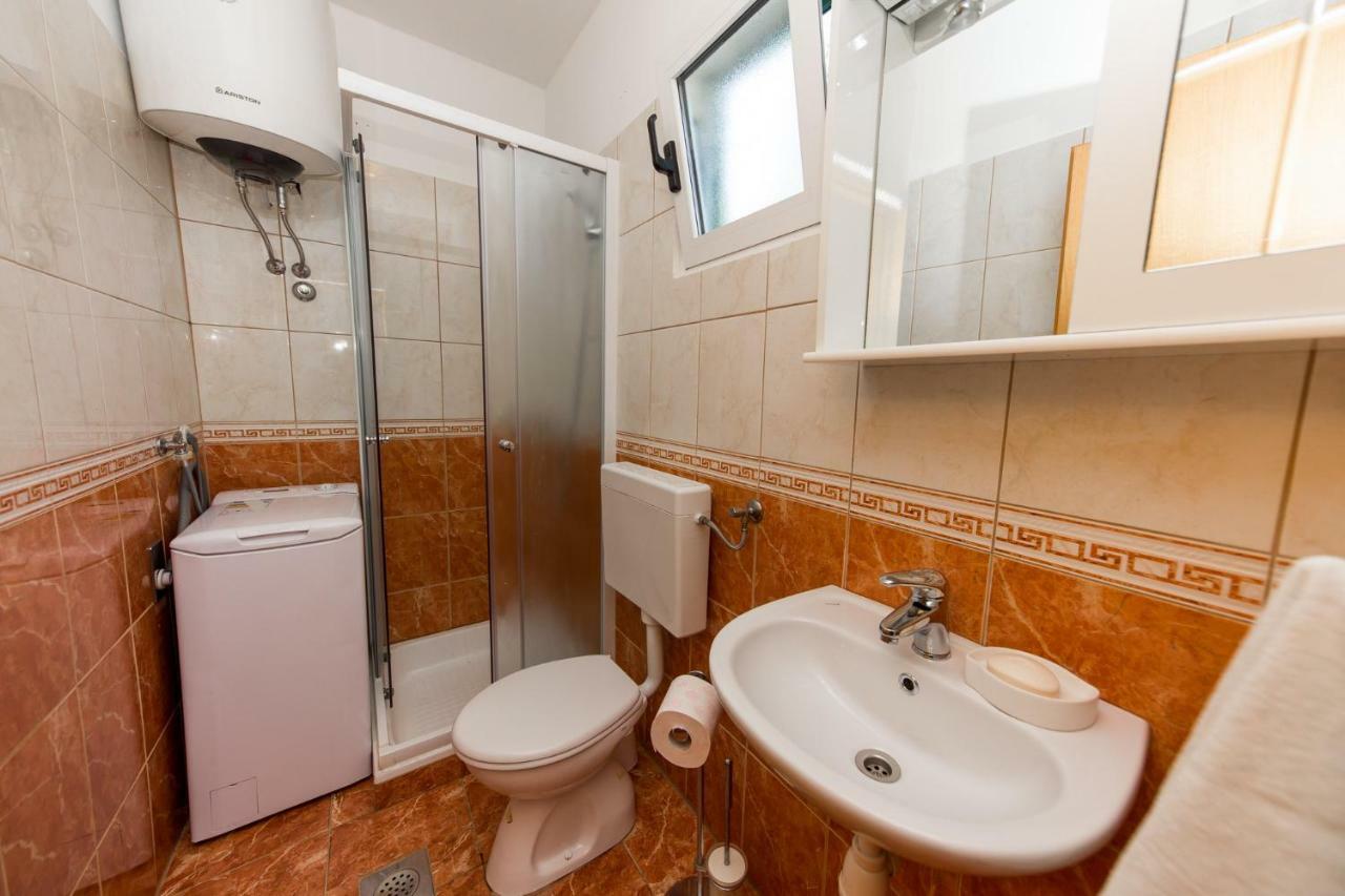 Appartement Mare&Karlo à Drvenik Mali Extérieur photo